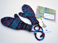:Black Friday:<br>FREE SHIPPING<br>Knoodle Knits & Alliscraps<br>Girls Mitten Gift Set