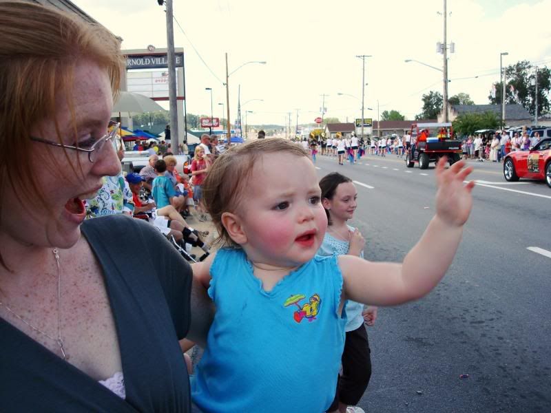 Kaytlin waving at the parade.  :)