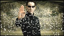 Neo parando las balas, en Matrix Reloaded