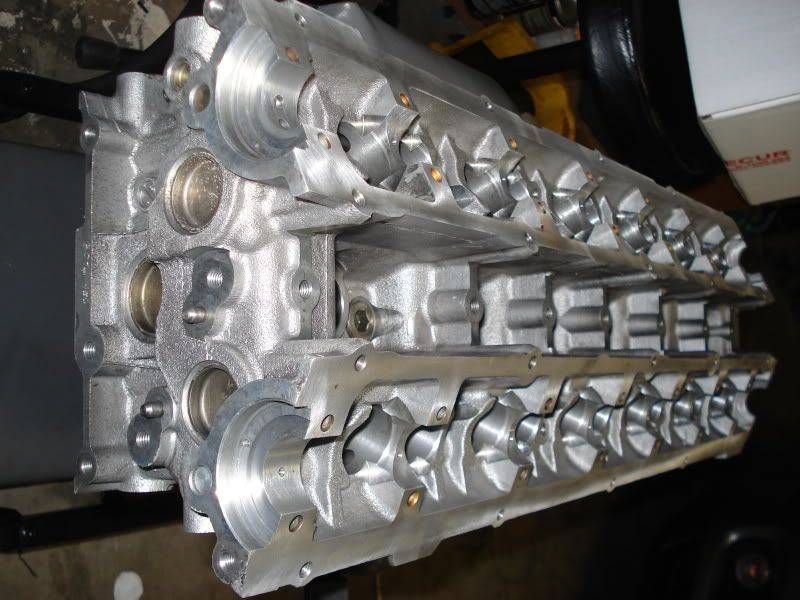 Rb25 Cylinder Head For Sale (Private Car Parts and Accessories) SAU