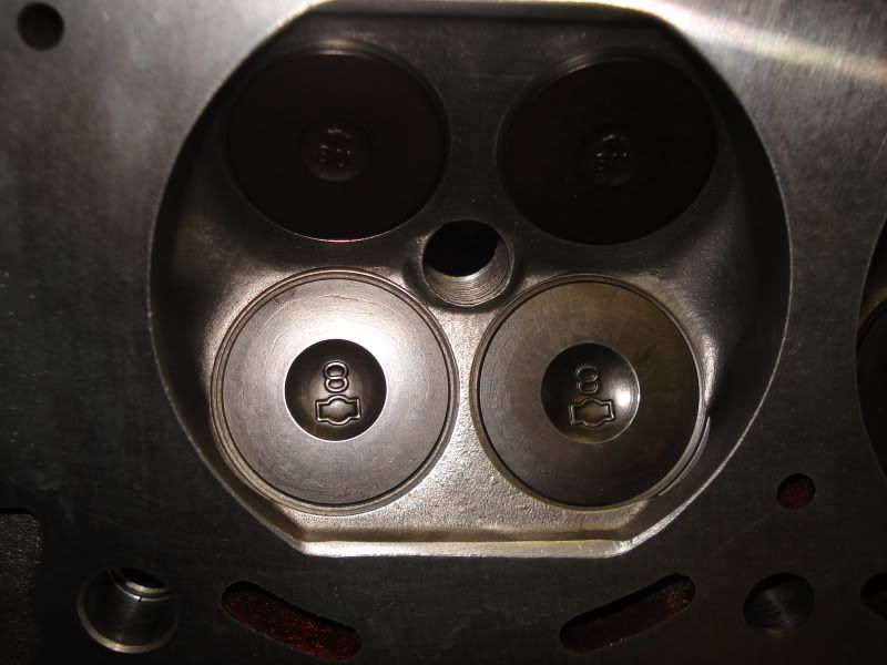 Rb25 Cylinder Head For Sale (Private Car Parts and Accessories) SAU