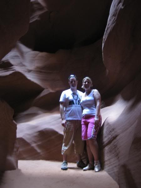 IMAGE: http://i37.photobucket.com/albums/e61/salsachatta/usa%2009/AntelopeCanyonSlotTourTue3-6-09048.jpg