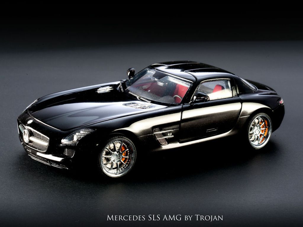 Mercedes-SLS-AMG-Revell-fot1_zpsimxaszws.jpg