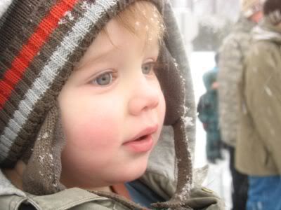 IMAGE: http://i37.photobucket.com/albums/e64/bambiteckle/lisa2.jpg