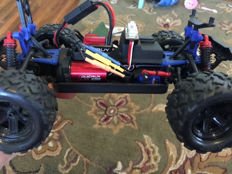 traxxas teton brushless