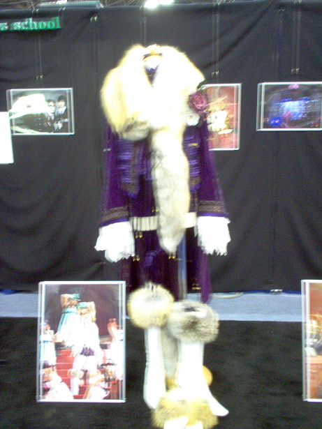 girl bending over in booty shorts