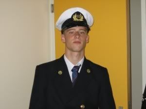 [img width=300 height=225]http://i37.photobucket.com/albums/e67/mirella22/1940879.jpg[/img]