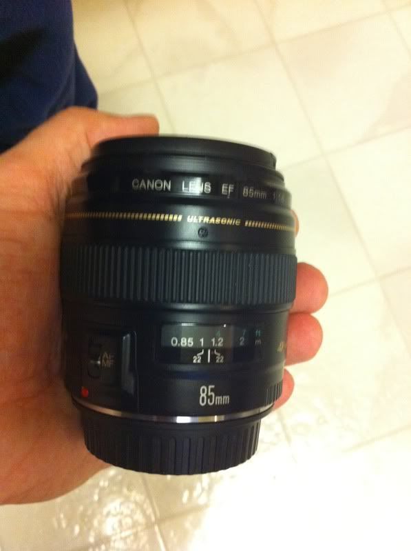 IMAGE: http://i37.photobucket.com/albums/e70/bmw5er/20D%20Shutter/IMG_0406.jpg