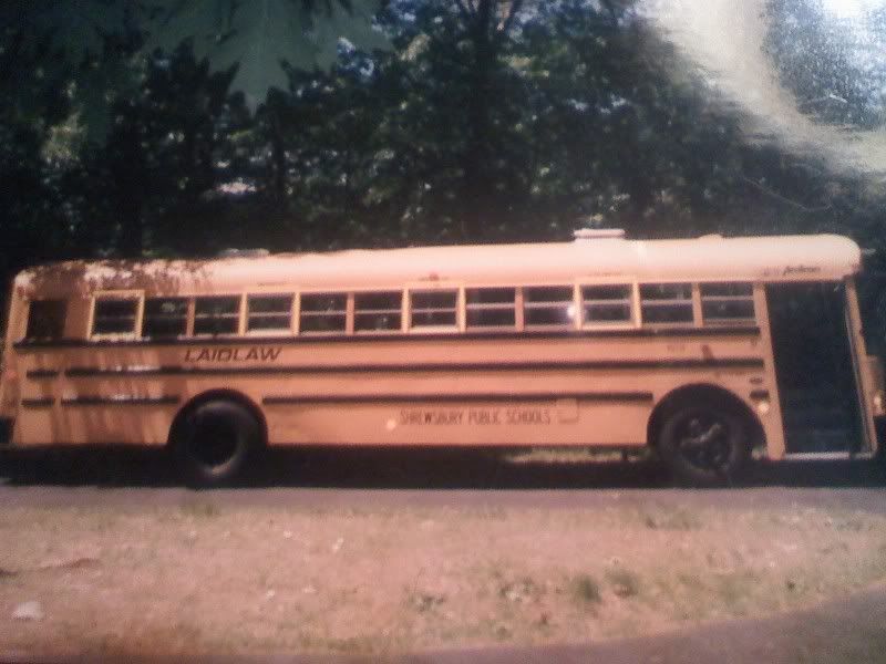 This is the first bus I ever drove 902776 laidlaw amtran re