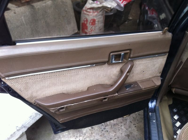 EM Bán chiếc toyota camry 84 mới làm ngon choét ! - 3