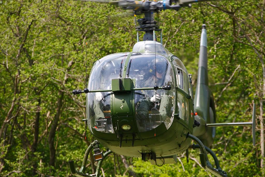 IMAGE: http://i37.photobucket.com/albums/e81/IMARLOW/DPP07DA0517081918.jpg