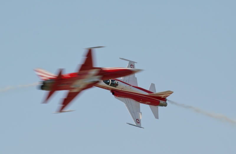 IMAGE: http://i37.photobucket.com/albums/e81/IMARLOW/RIATSUNDAY794.jpg