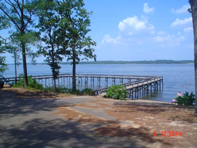 http://i37.photobucket.com/albums/e82/stanley_d69/Brierwoodpier-1.jpg