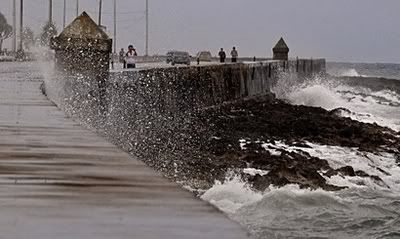CRASHING WAVES photo: Crashing Waves Waves.jpg
