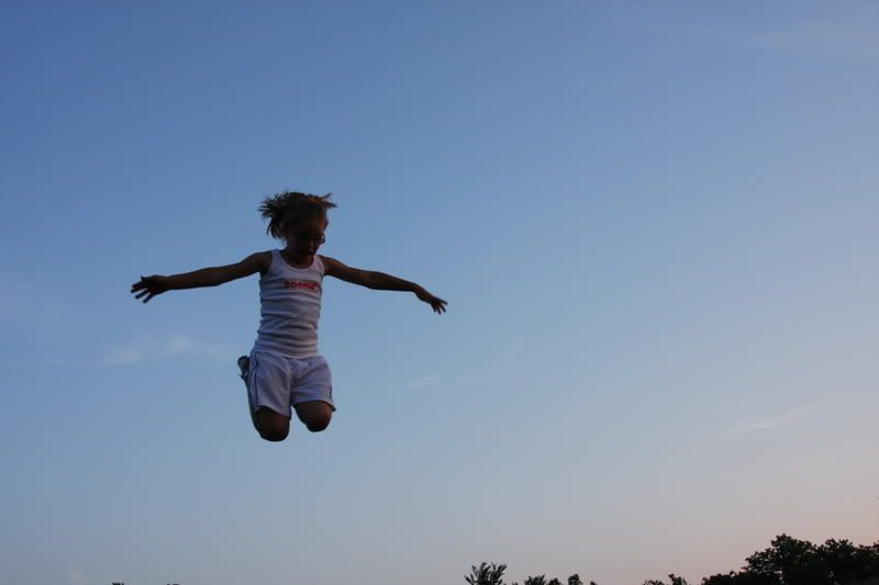 IMAGE: http://i37.photobucket.com/albums/e95/caddoalan/air.jpg