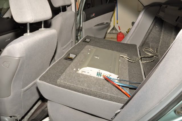 http://i37.photobucket.com/albums/e96/boarding087/car%20for%20sale/DSC_0687.jpg