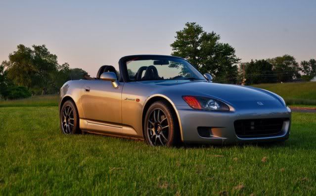 http://i37.photobucket.com/albums/e96/boarding087/my%20New%20car/grandisland1.jpg