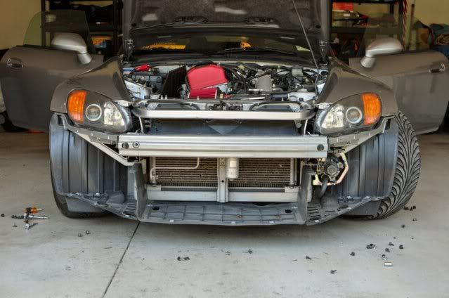 http://i37.photobucket.com/albums/e96/boarding087/new%20car/nobumpercover-1.jpg
