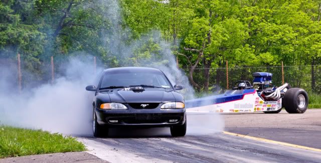 http://i37.photobucket.com/albums/e96/boarding087/nyspeed%20vs%20pittspeed%20no%20shows/DSC_0297.jpg