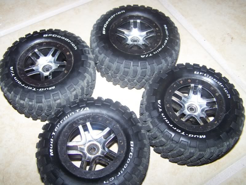 2.8 tires on slash 4x4