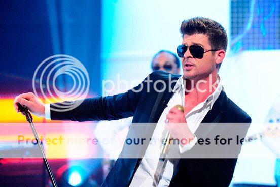 2013RobinThickePA-16737267030713_zpsd870b3ea.jpg