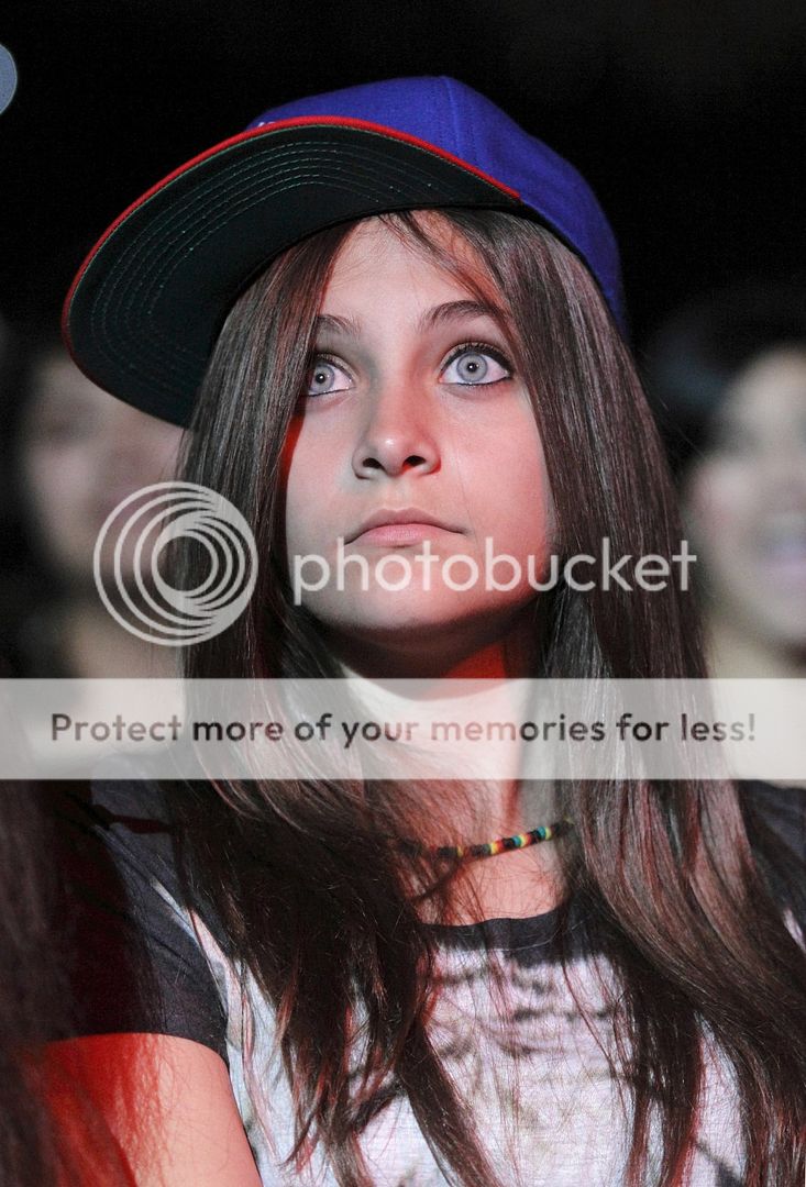 202405-paris-jackson_zps51369080.jpg