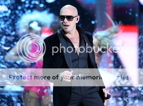 pitbull_gma_52813_zps9c009594.jpg